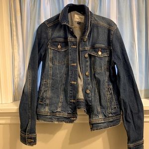 Universal Thread denim jacket size small